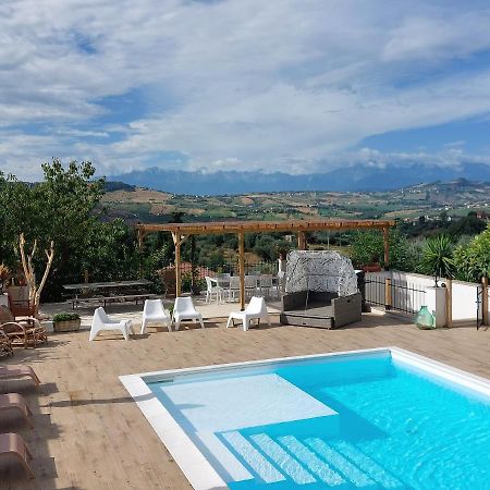 Bed And Breakfast La Pecora Rosa Sant'Omero Εξωτερικό φωτογραφία