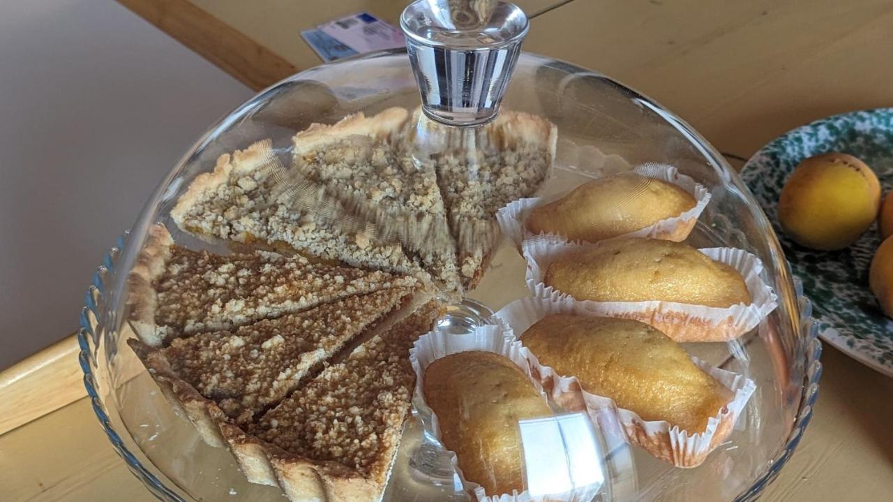 Bed And Breakfast La Pecora Rosa Sant'Omero Εξωτερικό φωτογραφία