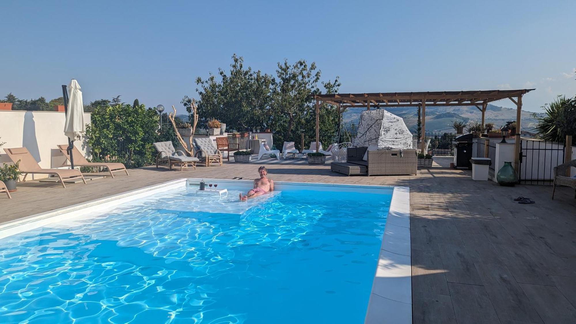 Bed And Breakfast La Pecora Rosa Sant'Omero Εξωτερικό φωτογραφία